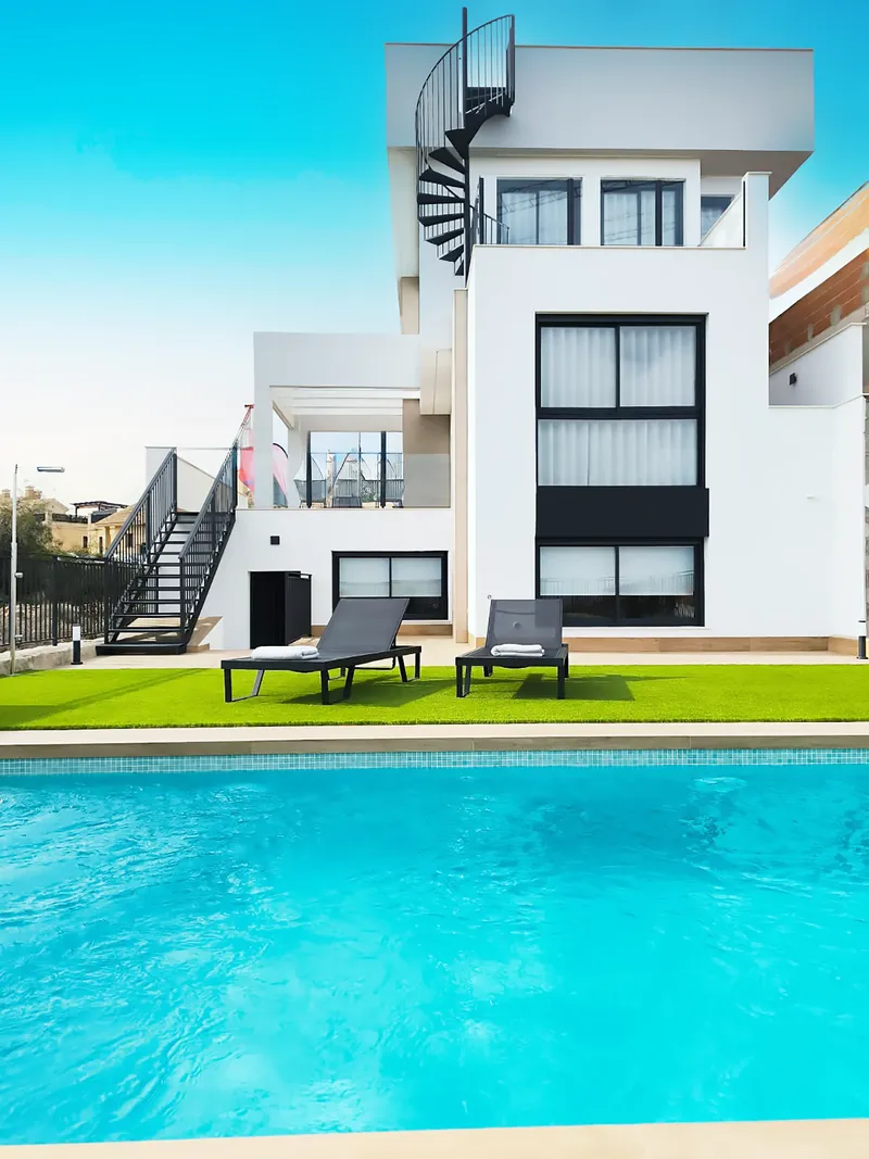 Golf Villas with Private Pool at La Finca