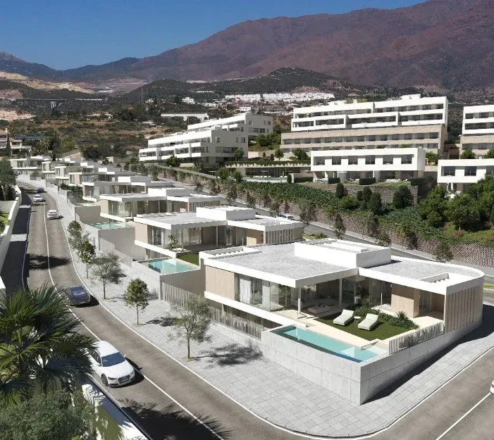 Villas in Estepona 400 meters from the beach