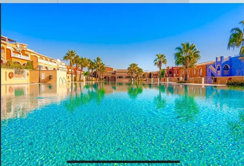 Ground Floor Apartment with Garden & Large Pool Area in Cumbre del Sol