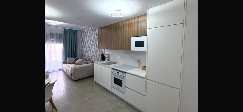 Modern Apartment in New Construction with Pool on Solarium, 350 Meters from the Sea