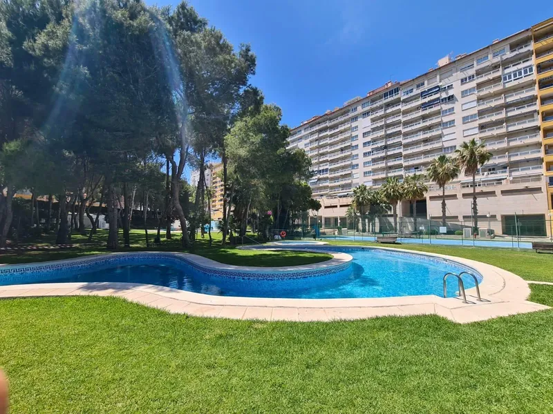 WITH TOURIST LICENSE. 3 BEDROOMS. 2 BATHROOMS. COMMUNAL SWIMMING POOL. BEACH 800 M