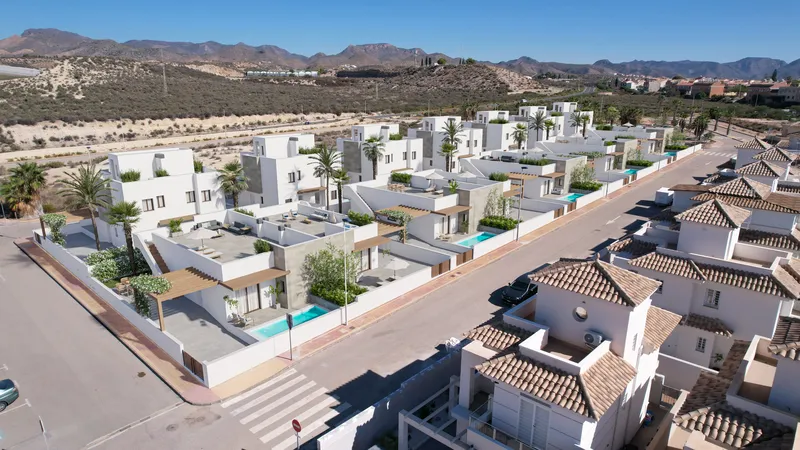 Semi-detached villas in Puerto de Mazarrón 950 m from the beach