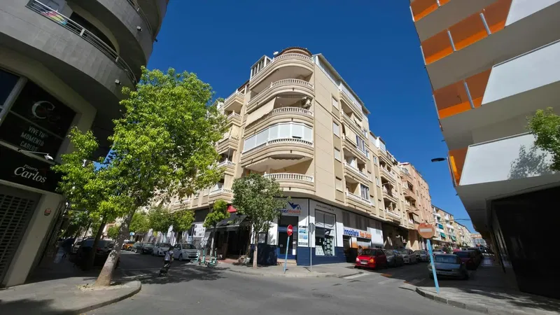 Gran apartamento con piscina a escasos metros de la Playa del Cura !