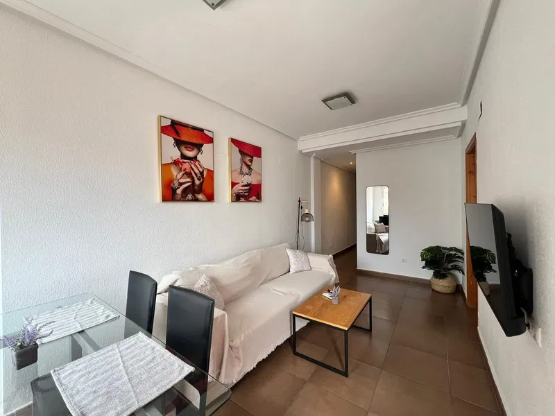 Encantador apartamento de 2 habitaciones en el corazón de Torrevieja
