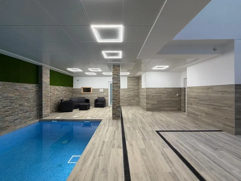 NEW APARTMENT IN RESIDENTIAL "ALEGRIA 21" WITH GARAGE INCLUDED. 3 BEDROOMS. 2 BATHROOMS. 113 M2. SWIMMING POOL + SAUNA + BARBECUE.