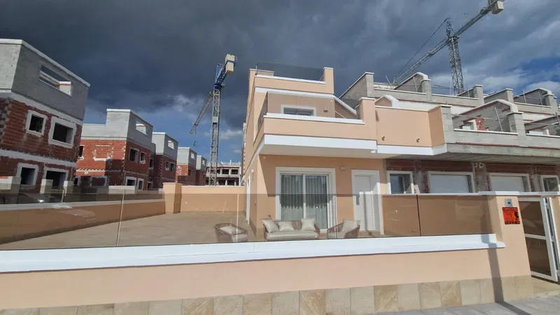 Bungalows and Townhouses in Pilar de la Horadada