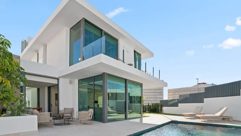 Villas with Private Pool in Rincón de Loix, Benidorm