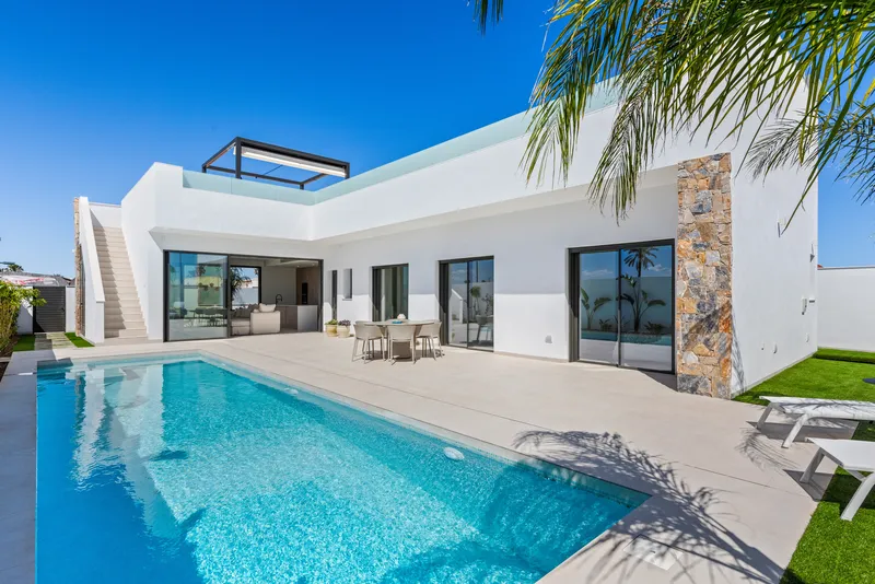 Villas en Los Alcázares a 1,2 km del Mar Menor