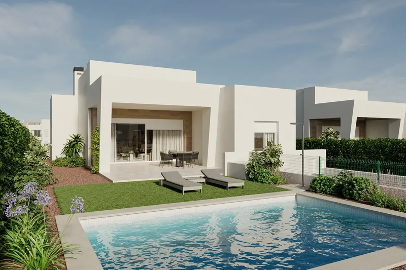 Villas con piscina en el golf La Finca