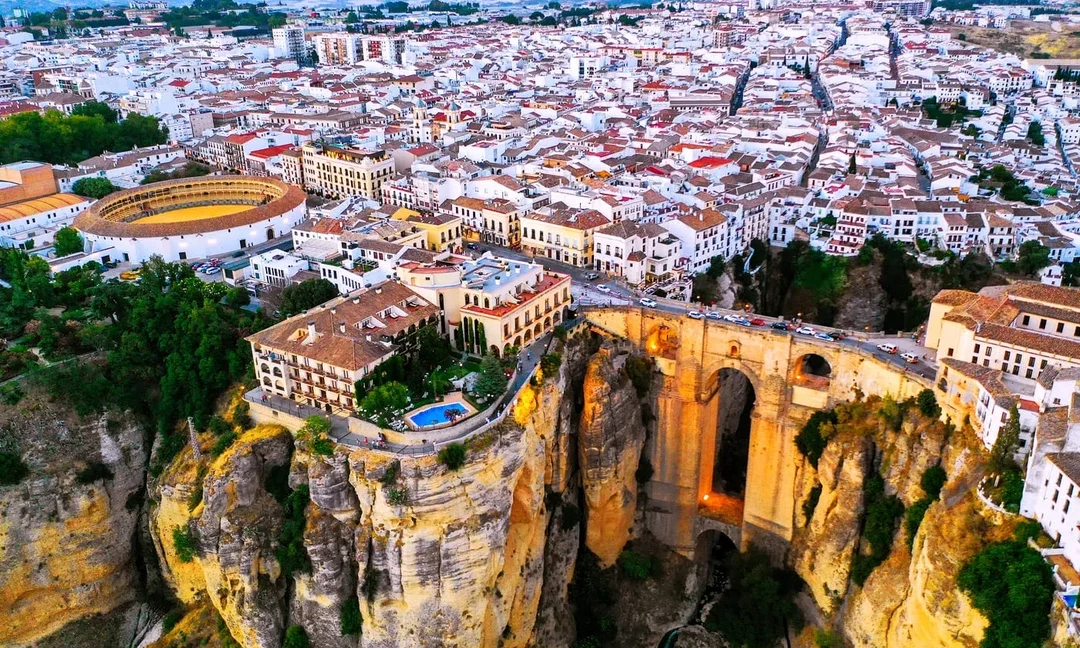 Precio de la vivienda en la costa en 2026: municipio por municipio